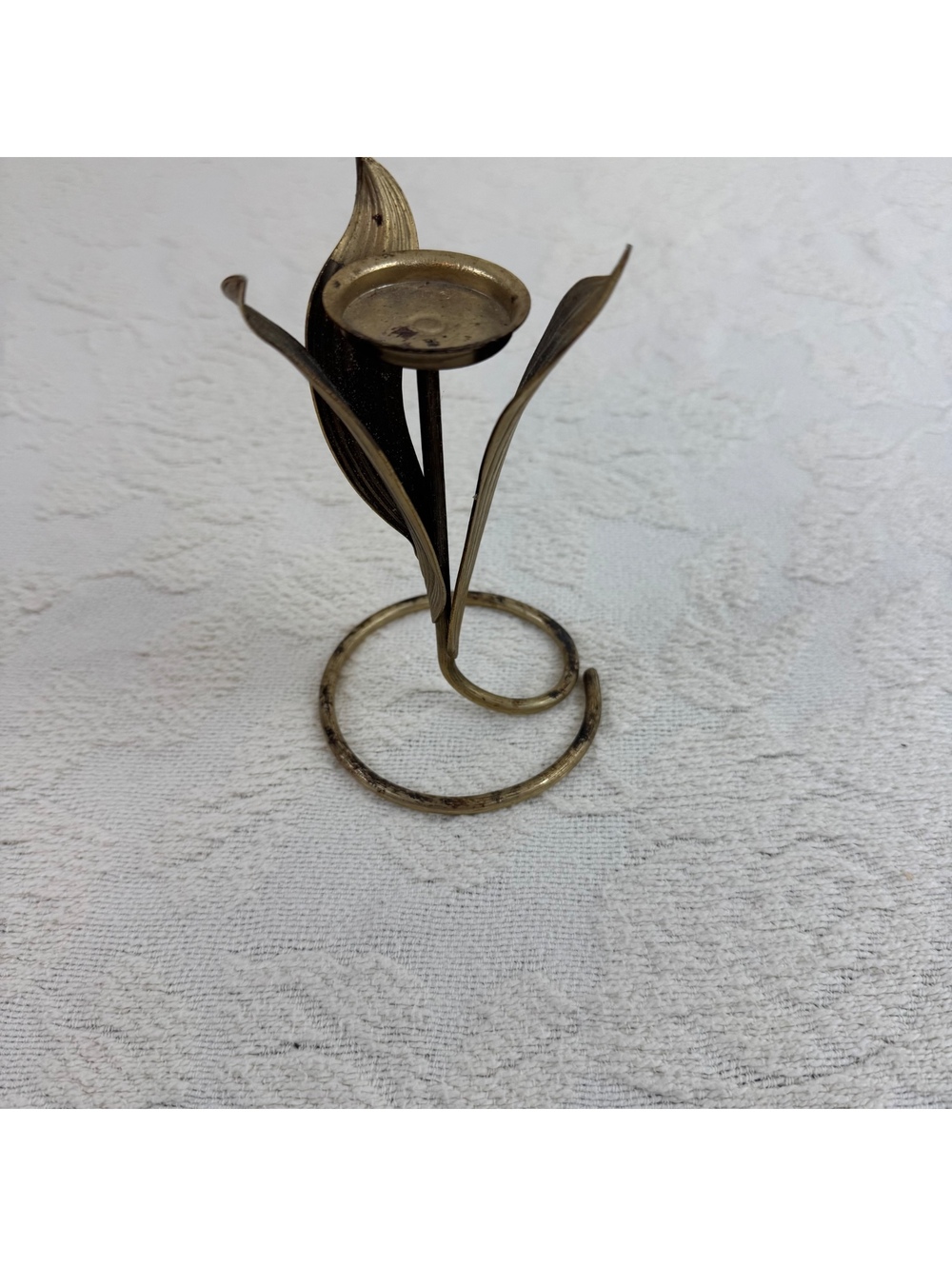Vintage Brass Tulip Leaf Candle Holder Spiral Base Botanical Decor